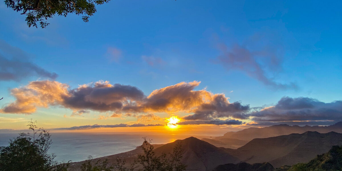 Oahu Hawaii Hiking Palehua Ridge Afternoon Hike